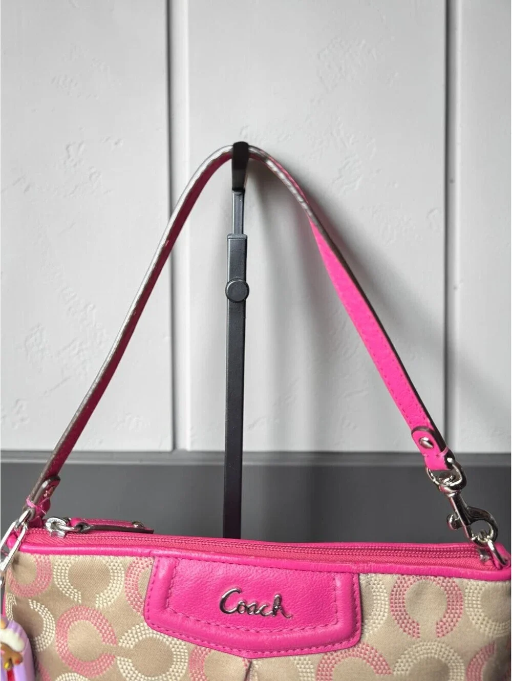 Coach Ashley Dotted Op Art Large Wristlet + Popsicle Charm